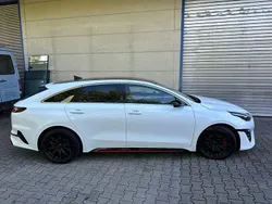 Weiß Gebraucht 2022 Kia ProCeed Kleinwagen | 30.950 € (Teuer)