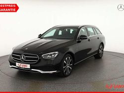 Schwarz unilack Gebraucht 2021 Mercedes E200 Avantgarde Kombi | 32.990 €