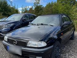 Schwarz Gebraucht 1998 Opel Astra Cabriolet Cabrio | 3.000 €