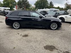 Schwarz Gebraucht 2023 BMW 330e Sport Line Limousine | 28.900 € (Guter Preis)