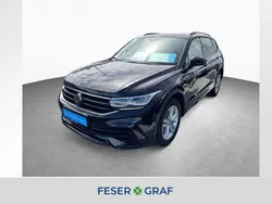 Deep black perleffekt Gebraucht 2024 VW Tiguan Allspace R-line SUV | 42.880 € (Guter Preis)