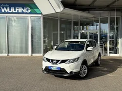 Weiß Gebraucht 2016 Nissan Qashqai Acenta SUV | 14.490 € (Etwas zu teuer)