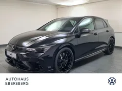 Grenadillschwarz metallic Gebraucht 2024 VW Golf VIII Black Edition Limousine | 54.820 € (Teuer)
