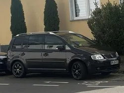 Schwarz Gebraucht 2005 VW Touran Van / Kleinbus | 4.000 € (Teuer)