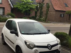 Weiß Gebraucht 2014 Renault Twingo Kleinwagen | 2.000 €