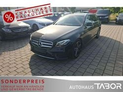 Obsidianschwarz metalliclack Gebraucht 2016 Mercedes E200 Avantgarde Kombi | 17.485 € (Guter Preis)