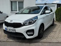Weiß Gebraucht 2018 Kia Carens Van / Kleinbus | 13.850 € (Fairer Preis)