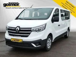 Gletscherweiss Gebraucht 2023 Renault Trafic Life Van | 43.950 € (Teuer)