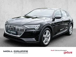Brillantschwarz Gebraucht 2022 Audi e-tron Comfort SUV | 32.690 € (Etwas zu teuer)