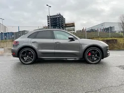 Grau Gebraucht 2015 Porsche Macan Turbo SUV | 34.999 € (Guter Preis)