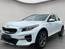 Carraraweiß Gebraucht 2020 Kia XCeed Edition 7 SUV | 15.990 € (Fairer Preis)