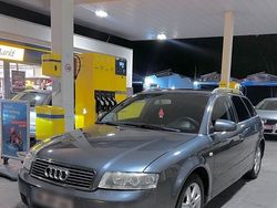 Andere farben Gebraucht 2004 Audi A4 Kombi | 2.500 €