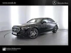Schwarz Gebraucht 2025 Mercedes E200 AMG Limousine | 55.770 €