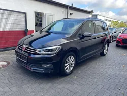 Schwarz Gebraucht 2016 VW Touran Comfortline Van / Kleinbus | 10.390 € (Guter Preis)