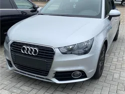Silber Gebraucht 2012 Audi A1 Sportback S-Line Kleinwagen | 9.800 € (Fairer Preis)