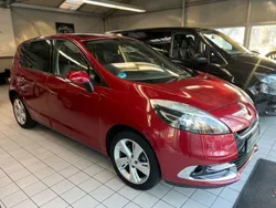 Rot Gebraucht 2012 Renault Scénic III Dynamique Van / Kleinbus | 6.990 € (Fairer Preis)