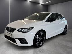 "candy" weiss Gebraucht 2024 Seat Ibiza FR-Line Limousine | 19.990 € (Fairer Preis)