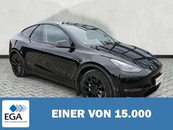 Schwarz Gebraucht 2022 Tesla Model Y Long Range SUV | 36.810 € (Fairer Preis)