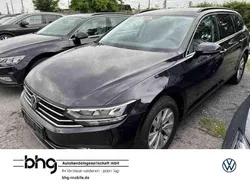 Deep black perleffekt Gebraucht 2022 VW Passat Business Kombi | 21.930 € (Guter Preis)