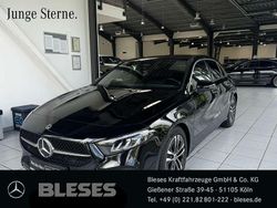 Lack kosmosschwarz Gebraucht 2024 Mercedes A180 Progressive Limousine | 29.950 € (Fairer Preis)