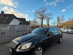 Schwarz Gebraucht 2011 Mercedes E220 Kombi | 5.500 € (Superpreis)