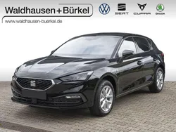 Schwarz Neu 2025 Seat Leon Limousine | 31.990 € (Fairer Preis)