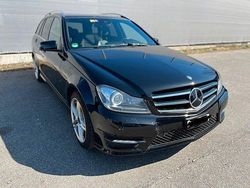Schwarz Gebraucht 2012 Mercedes C350 Avantgarde Limousine | 8.900 € (Fairer Preis)