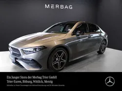 Grau Gebraucht 2023 Mercedes A180 Premium Limousine | 35.330 € (Fairer Preis)