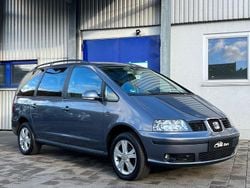 Grau Gebraucht 2010 Seat Alhambra Vigo Van / Kleinbus | 5.990 € (Etwas zu teuer)