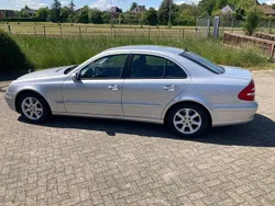 Silber Gebraucht 2006 Mercedes E220 Elegance Limousine | 9.900 €