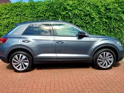 Grau Gebraucht 2025 VW T-Roc SUV | 29.250 € (Fairer Preis)