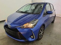 Blau Gebraucht 2018 Toyota Yaris Hybrid Team Limousine | 12.990 € (Fairer Preis)
