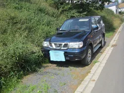 Blau Gebraucht 2006 Nissan Terrano SUV | 2.000 €