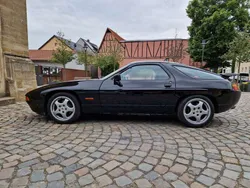 Porsche 928