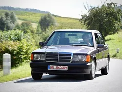 Braun Gebraucht 1992 Mercedes 190 Limousine | 12.950 €