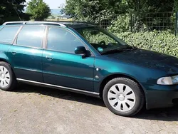 Grün Gebraucht 1996 Audi A4 Kombi | 4.500 €