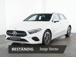 Weiß Gebraucht 2024 Mercedes A180 Progressive Limousine | 26.990 € (Guter Preis)