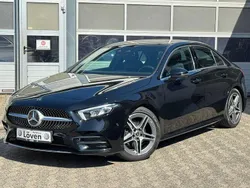 Schwarz Gebraucht 2019 Mercedes A180 AMG line Limousine | 24.990 € (Fairer Preis)