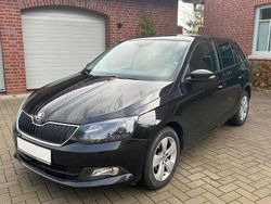 Schwarz Gebraucht 2015 Skoda Fabia Style Kombi | 9.690 € (Fairer Preis)