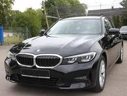 Schwarz Gebraucht 2022 BMW 318 Kombi | 24.450 € (Fairer Preis)