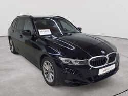 Schwarz uni Gebraucht 2022 BMW 320 Sport Line Kombi | 22.990 € (Guter Preis)