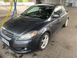 Grau Gebraucht 2008 Kia ProCeed Kleinwagen | 2.800 €