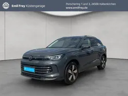 Grau Gebraucht 2024 VW Tiguan Elegance SUV | 38.950 € (Etwas zu teuer)