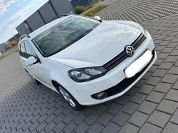 Weiß Gebraucht 2010 VW Golf VI Kombi | 5.490 € (Fairer Preis)