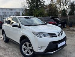 Weiß Gebraucht 2014 Toyota RAV4 Life SUV | 11.499 € (Teuer)