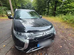 Schwarz Gebraucht 2019 Mitsubishi Outlander P-HEV Plus SUV | 19.000 € (Guter Preis)