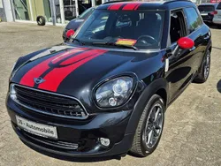 Absolute black metallic Gebraucht 2016 Mini One Countryman SUV | 13.440 € (Teuer)