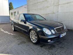 Blau Gebraucht 2002 Mercedes E320 Avantgarde Limousine | 6.790 € (Teuer)