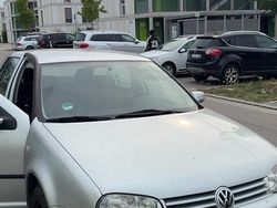 Silber Gebraucht 2001 VW Golf IV Kleinwagen | 1.300 € (Guter Preis)