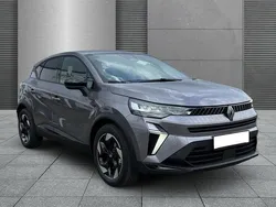 Grau Gebraucht 2025 Renault Captur Techno SUV | 26.534 € (Fairer Preis)